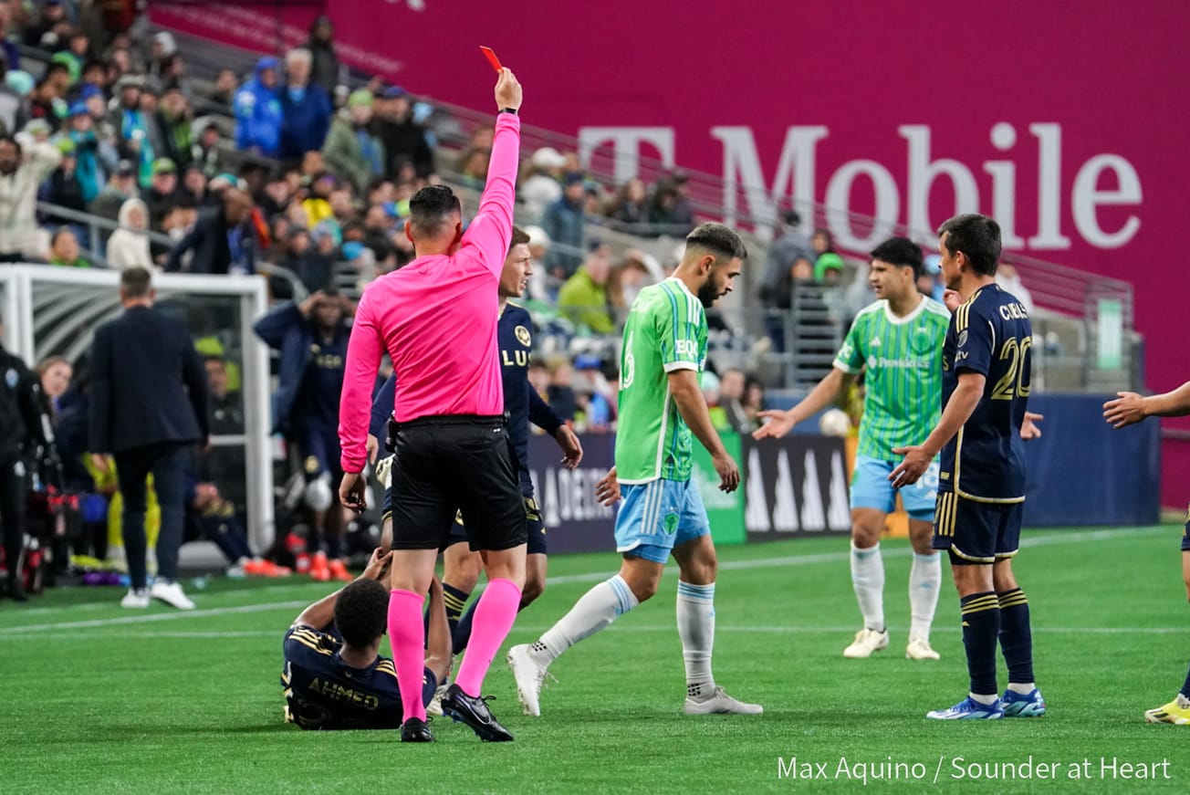 Alex Roldan takes responsibility for ‘unprofessional’ red card